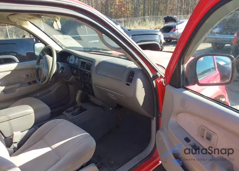 2001 Toyota Tacoma Prerunner V6 from USA, damaged, VIN 5TEGN92NX1Z813490